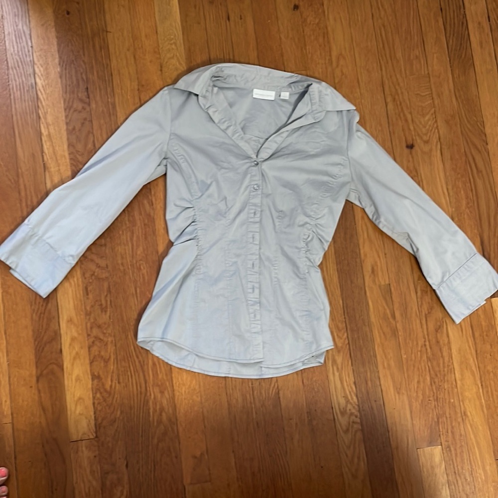 Light gray New York and Co slim fit stretch button up